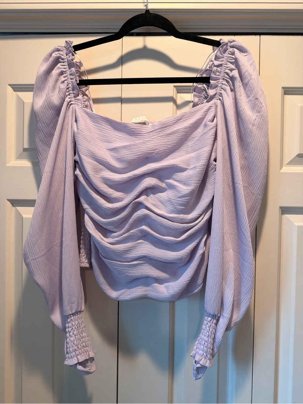 ASTR The Label Lavender Ruched Puff-Sleeve Women's Blouse Medium
